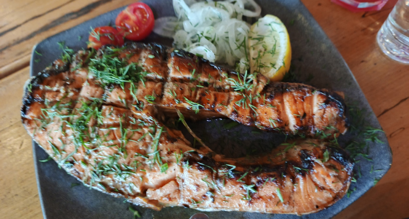 Вот он идеальный кляр для рыбы, он делают рыбу и нежнее и сочнее, даже горбуша выходит не просто сочная, а необыкновенно сочная