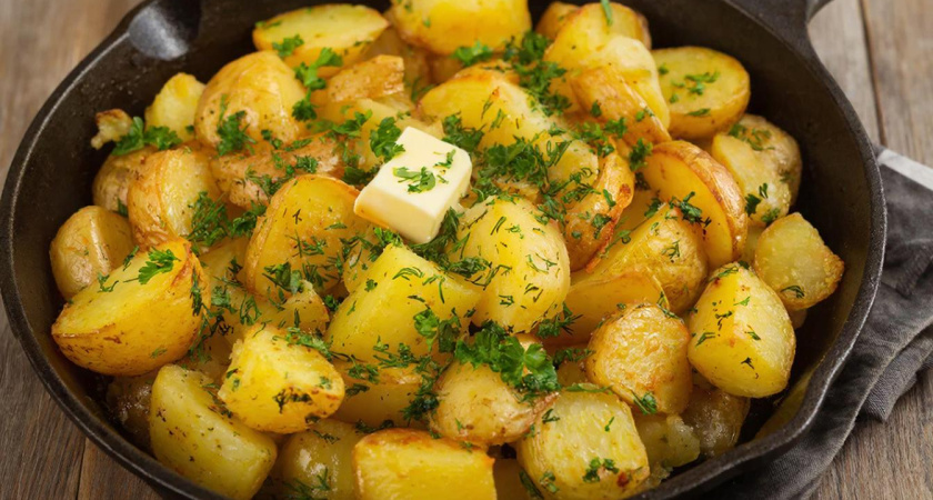 Зачем перед жаркой ошпаривают картошку кипятком? Хитрость про которую знают единицы