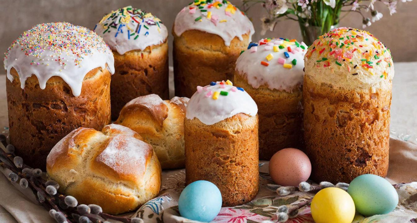 Продвинутые хозяйки тесто не замешивают: пасхальные куличи получаются нежными