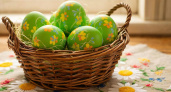 Яйца роскошнее малахита: не шпинат и не крапива - крашу пасхальные яйца в «зелени»