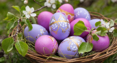 Красим пасхальные яйца в сиреневый оттенок: простой способ окрашивания натуральными средствами