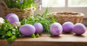 Красим пасхальные яйца в сиреневый оттенок: простой способ окрашивания натуральными средствами