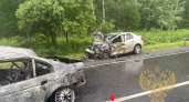 На трассе из Наро-Фоминска при лобовом столкновении двух легковушек погибли три человека