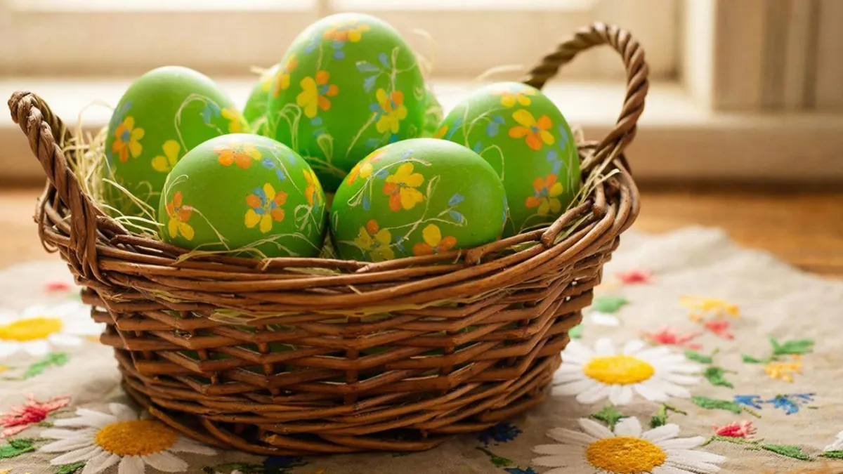 Яйца роскошнее малахита: не шпинат и не крапива - крашу пасхальные яйца в «зелени»