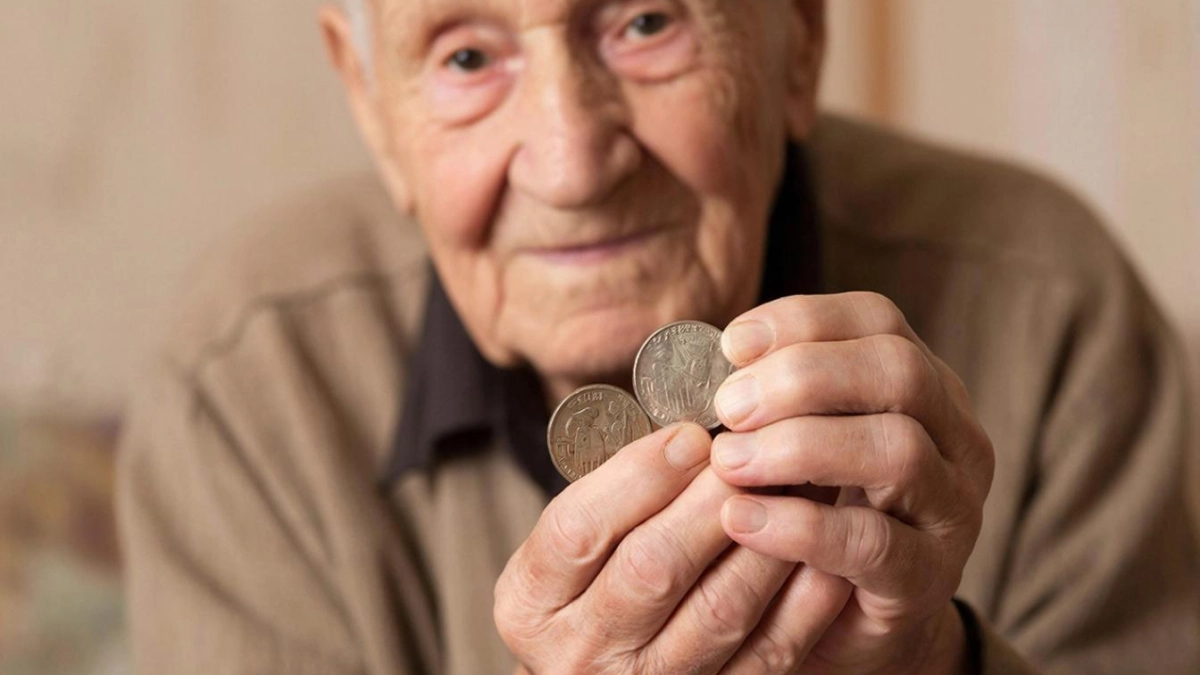 «Не заслуженный отдых, а выживание». Сколько же стоит старость в России в 2026 году?