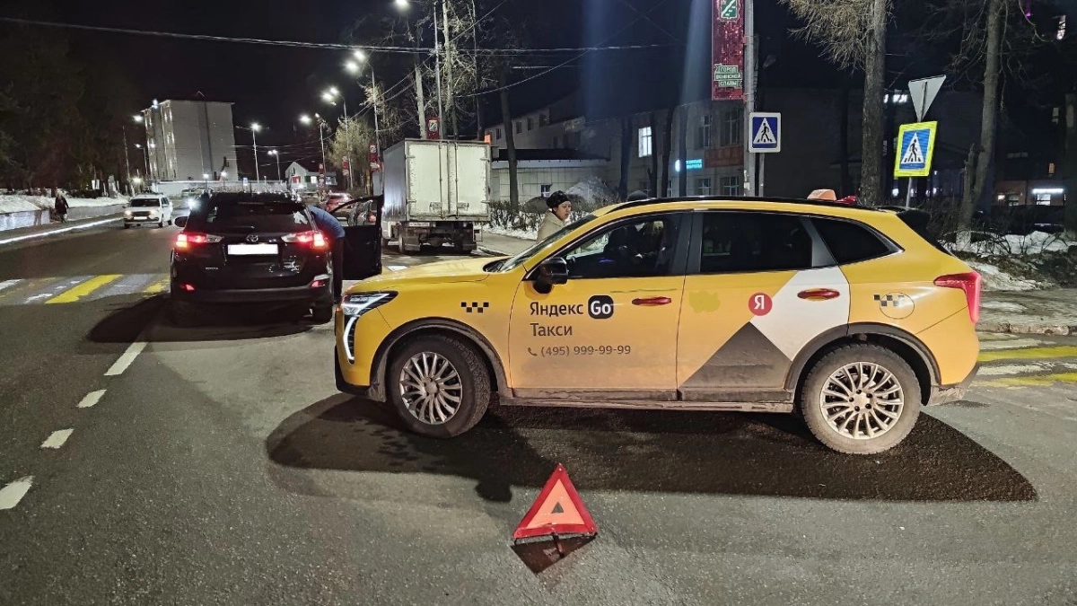 Водителей такси в Наро-Фоминске проверили на соблюдение правил дорожного движения