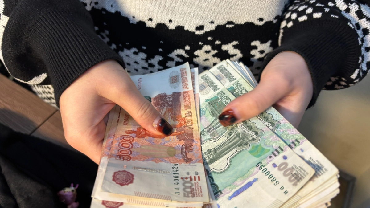 Почти 6 тысяч молодых медиков Подмосковья получают ежемесячные доплаты