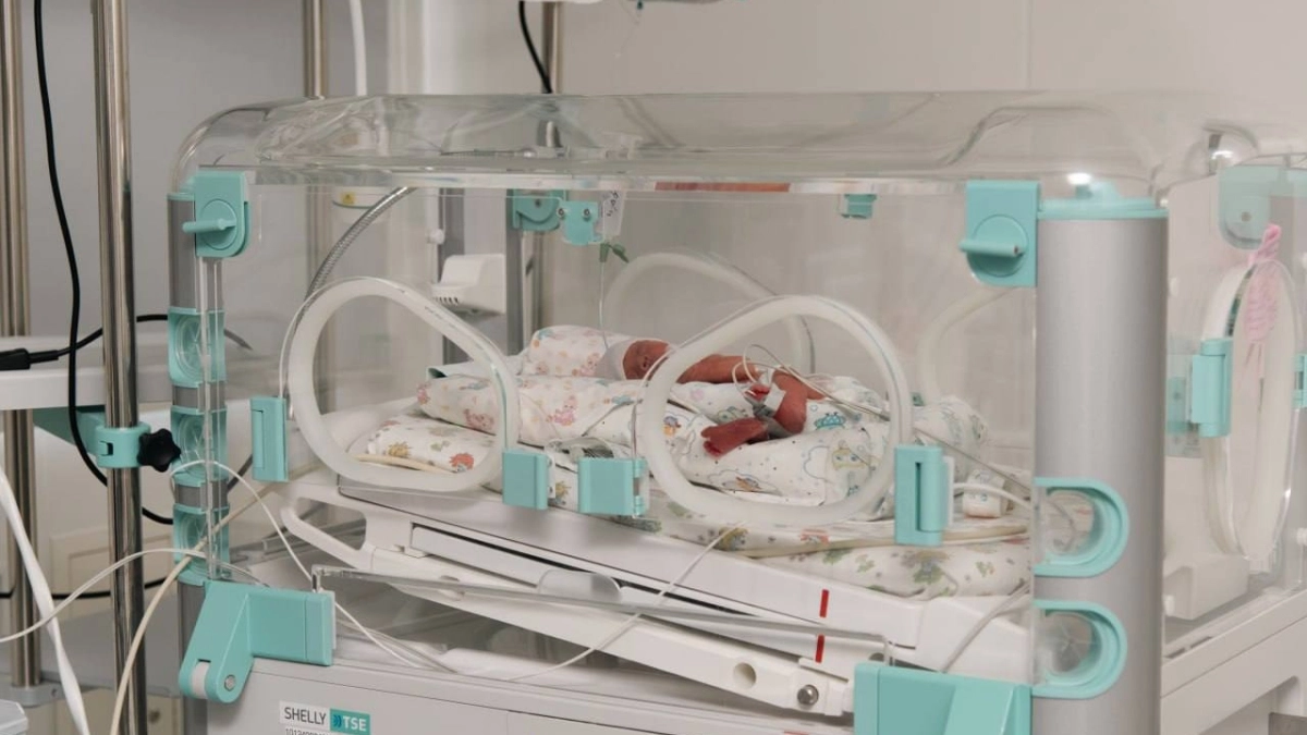 В Подмосковье неонатологи спасли более 600 недоношенных детей с начала года