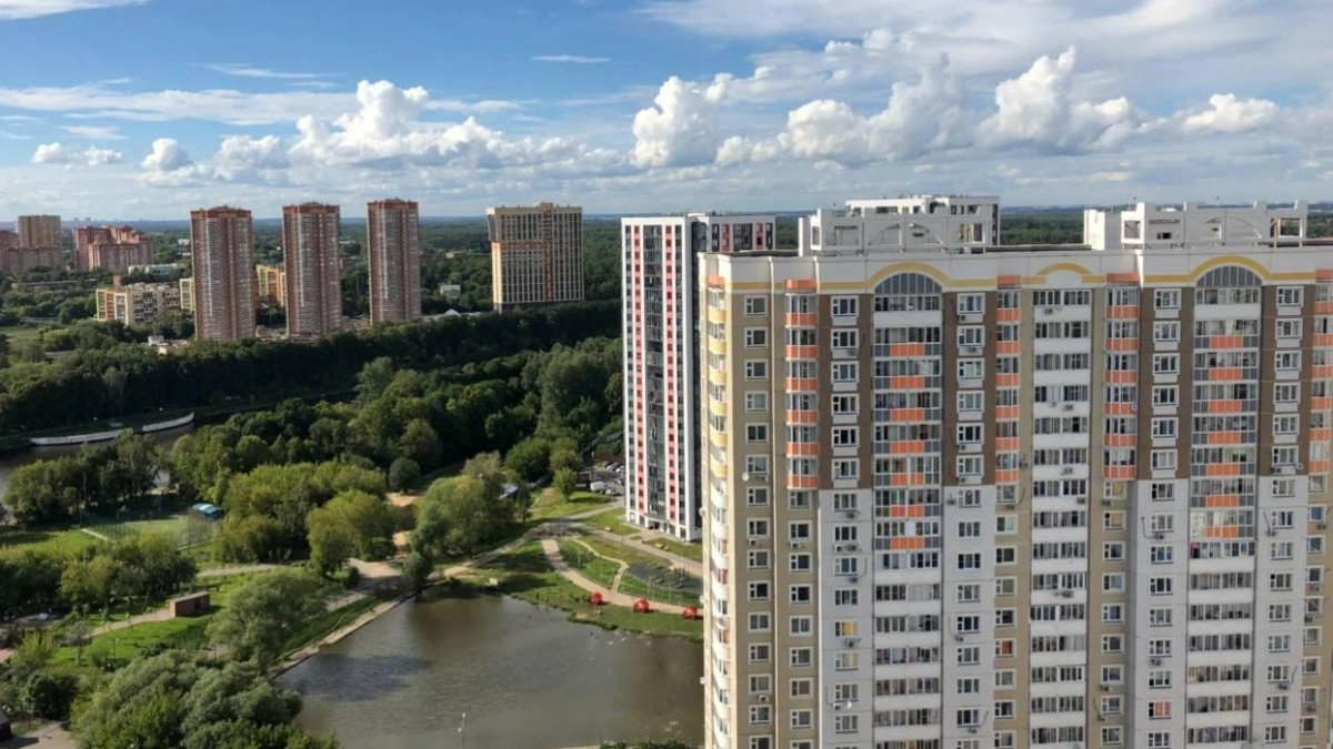 В Московской области прошли совещания по подготовке к капремонту двух тысяч домов