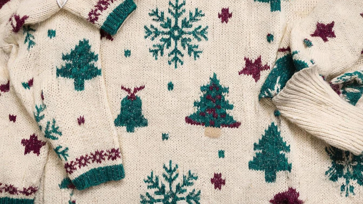 Носки, шарфы, свитера: какие вязаные узоры на одежде считаются защитными