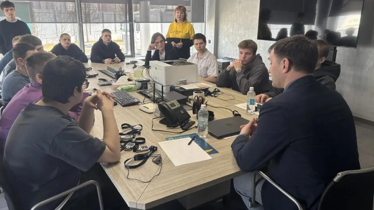 Студенты из Наро-Фоминска изучили полный цикл производства упаковки на промышленном предприятии