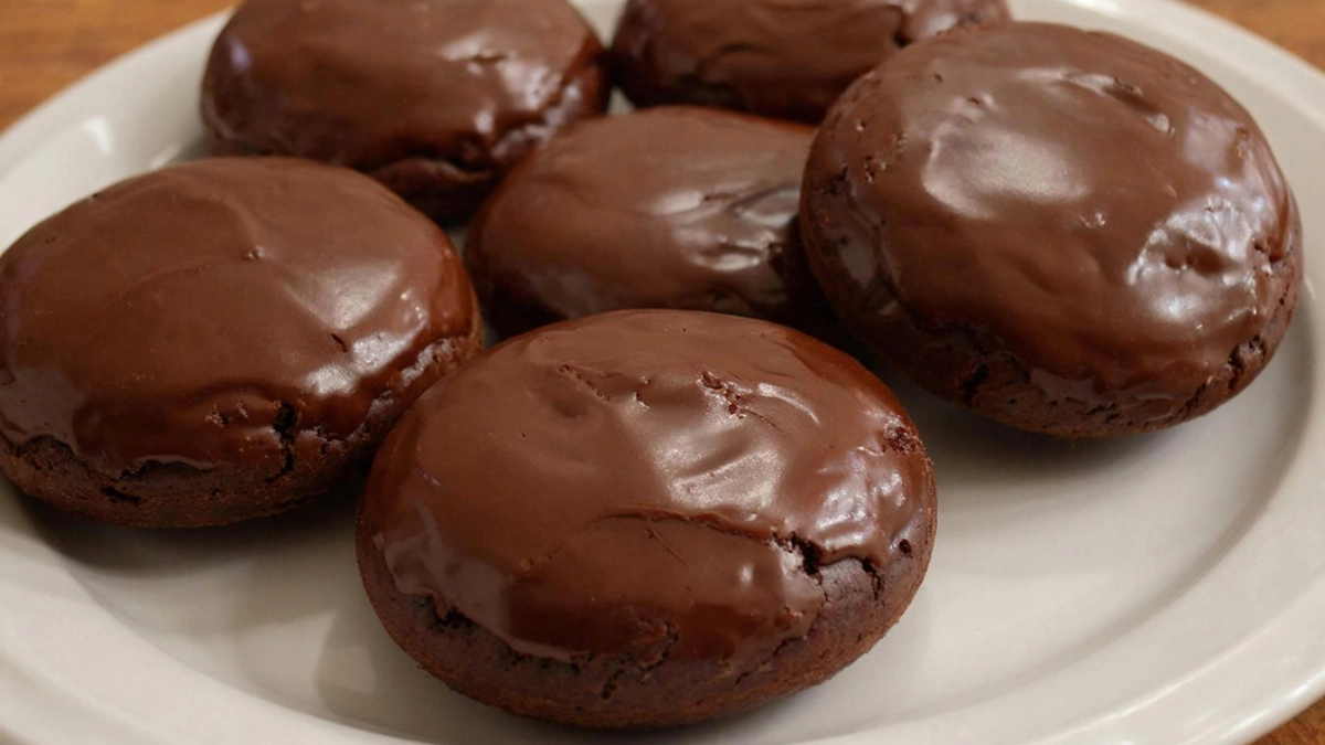 Жарю крупу с какао — и в холодильник: шоколадная вкуснятина готова за час — сметают со стола быстрее «Сникерсов»