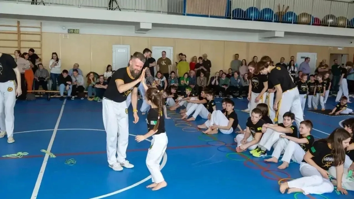 В Наро-Фоминском округе 90 спортсменов подтвердили прогресс в бразильском искусстве капоэйры