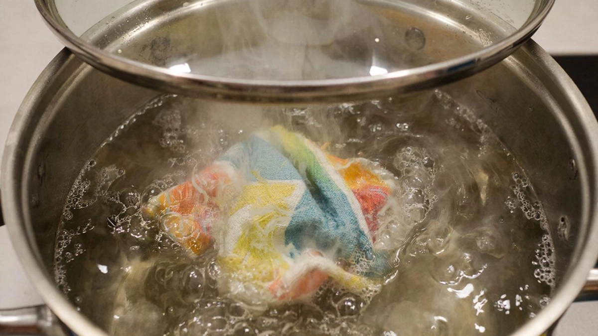 Вываривание полотенец в прошлом: всего 2 ложки на таз - станут как новые