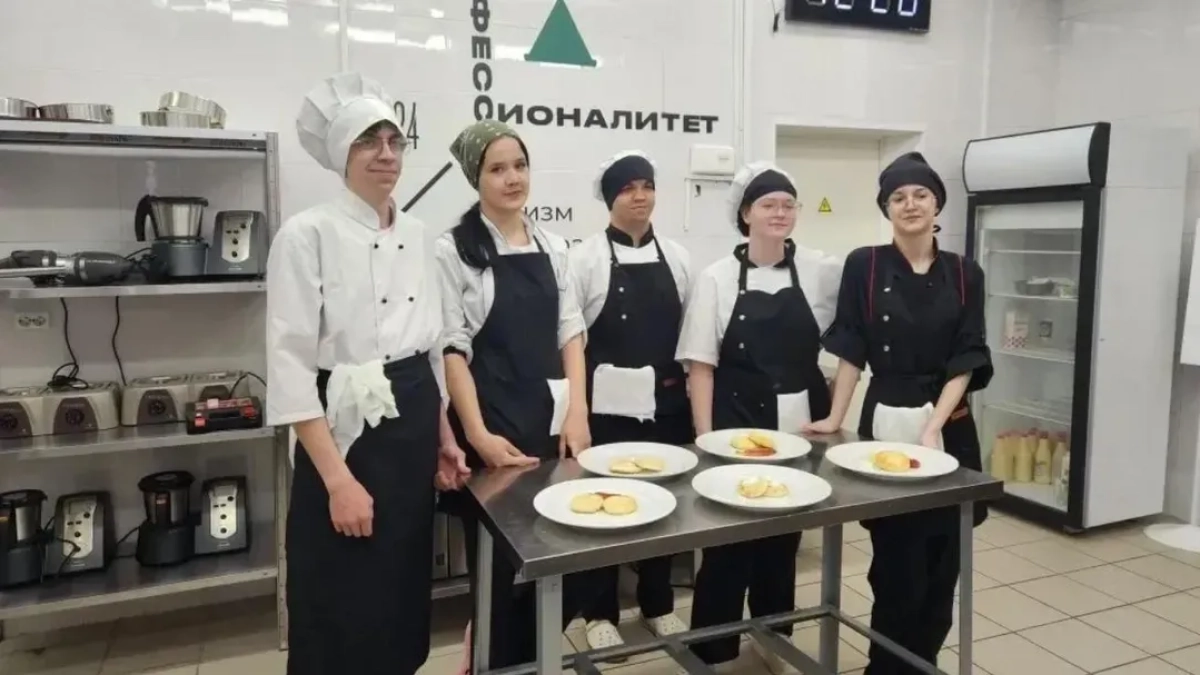 В Наро-Фоминске студенты техникума освоили приготовление сырников на современном оборудовании