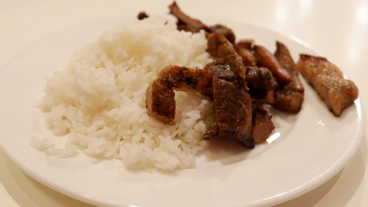 Почему рис в ресторанах вкуснее?.. Дело не в мясе. Главный шаг, который многие пропускают в рецепте плова