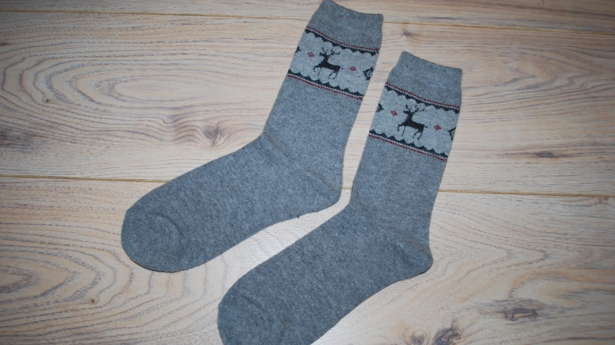 Больше не выкидываю старые носки: соседка подсказала 5 гениальных лайфхаков