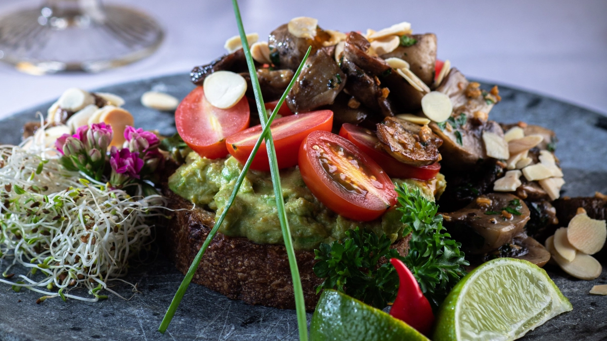 Ученые назвали самый полезный завтрак: не яйца, не овсянка и куда полезнее, чем овощи