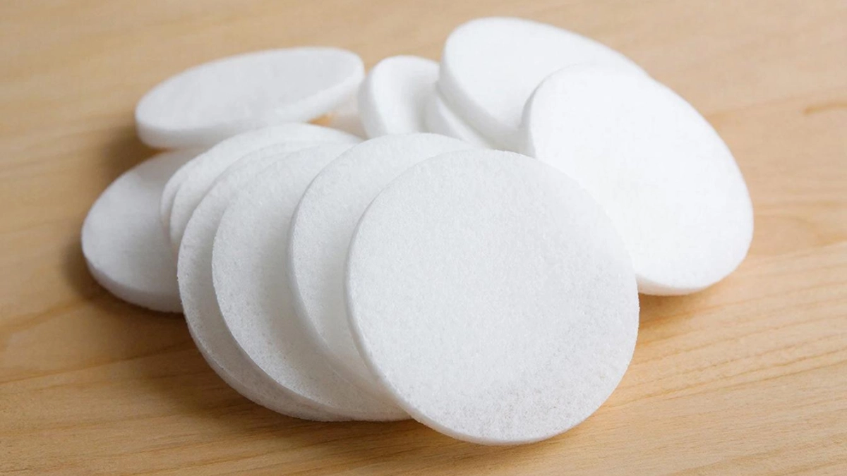 Умные хозяйки скупают пачками: лучшие способы применения ватных дисков