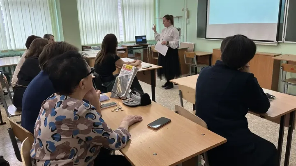 В Наро-Фоминске психологи обучили педагогов поддержке подростков