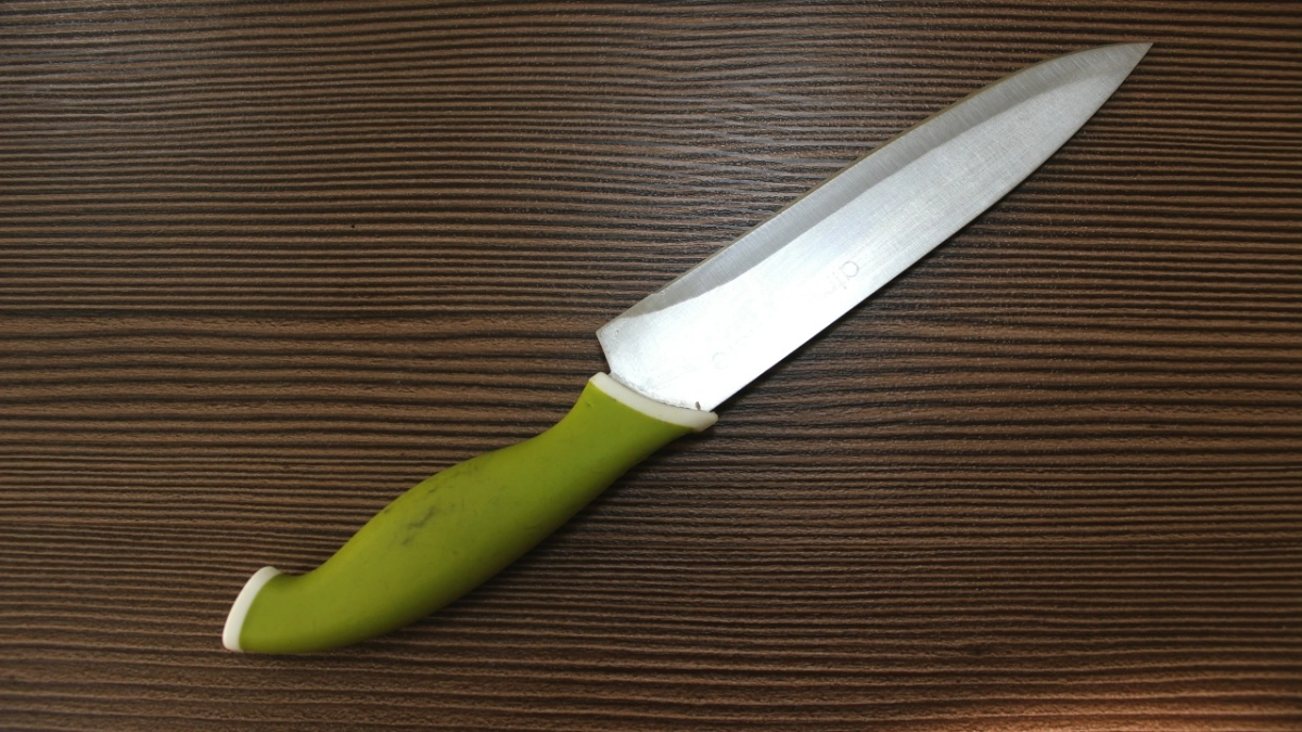 В Московской области в квартире обнаружили тела супругов с ножевыми ранениями