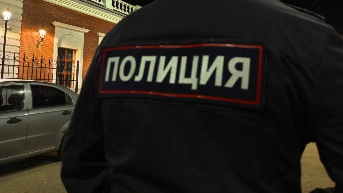 Неизвестные в балаклавах с ножами и электрошокерами пытались напасть на подростков в Подмосковье