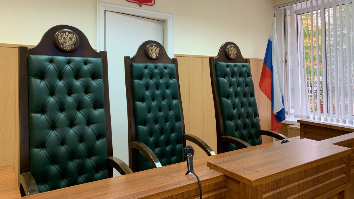 Суд приговорил водителя к 2,5 годам колонии-поселения за сбитых насмерть двух пешеходов в Наро-Фоминске