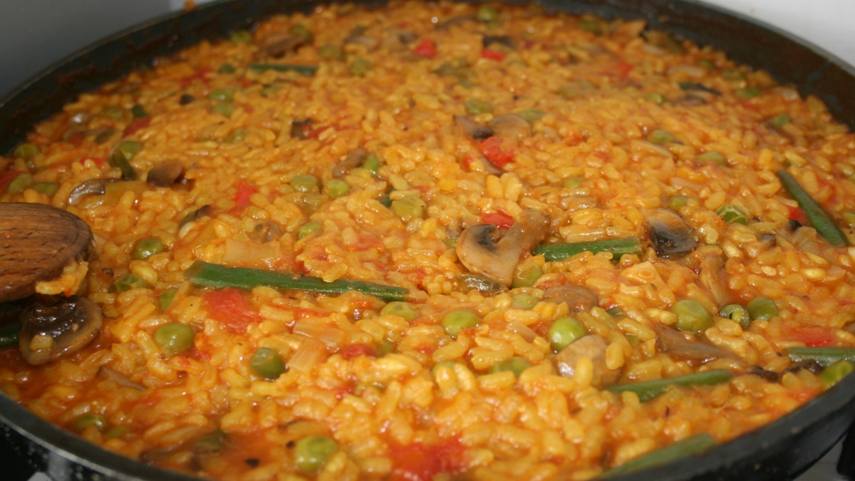 Какой водой нужно заливать рис для плова и почему? Горячая или холодная... Частая ошибка многих...