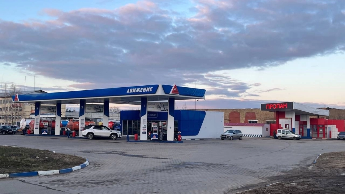 В Подмосковье запретили продавать бензин и топливо несовершеннолетним