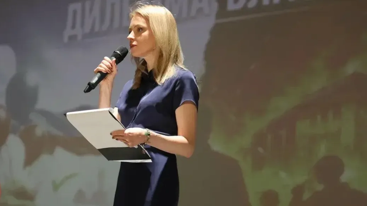 Наталья Поклонская провела острый диалог со студентами в Наро-Фоминске