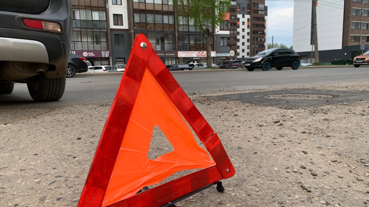 Ребенок на велосипеде врезался в автомобиль в Наро-Фоминском округе