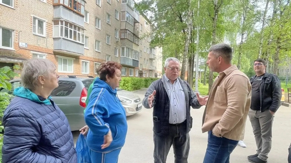 В Наро-Фоминске чиновники провели встречи с жителями трёх многоквартирных домов