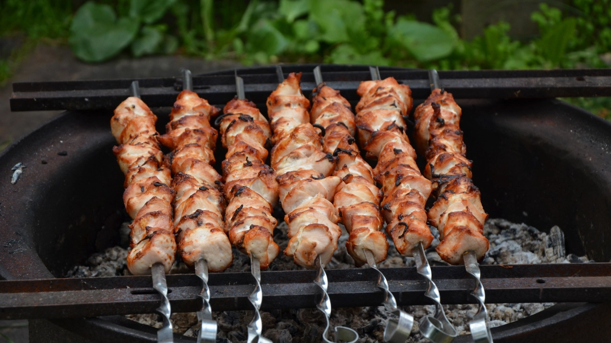 Советский шашлык: вкуснее маринада для мяса просто не найти — классический рецепт из СССР