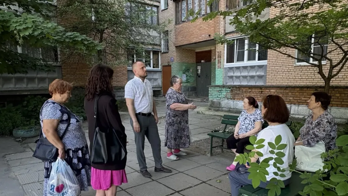 В поселке Наро-Фоминского округа провели выездную администрацию из-за жалоб на горячую воду