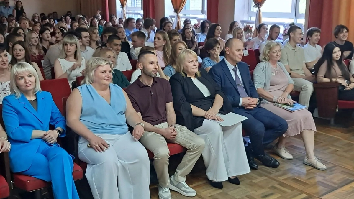 В Наро-Фоминске дипломы получили 120 будущих медиков