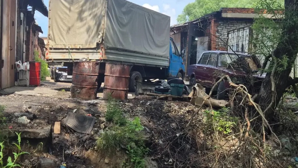 В Наро-Фоминском округе нашли мусорные кучи в охраняемой водной зоне