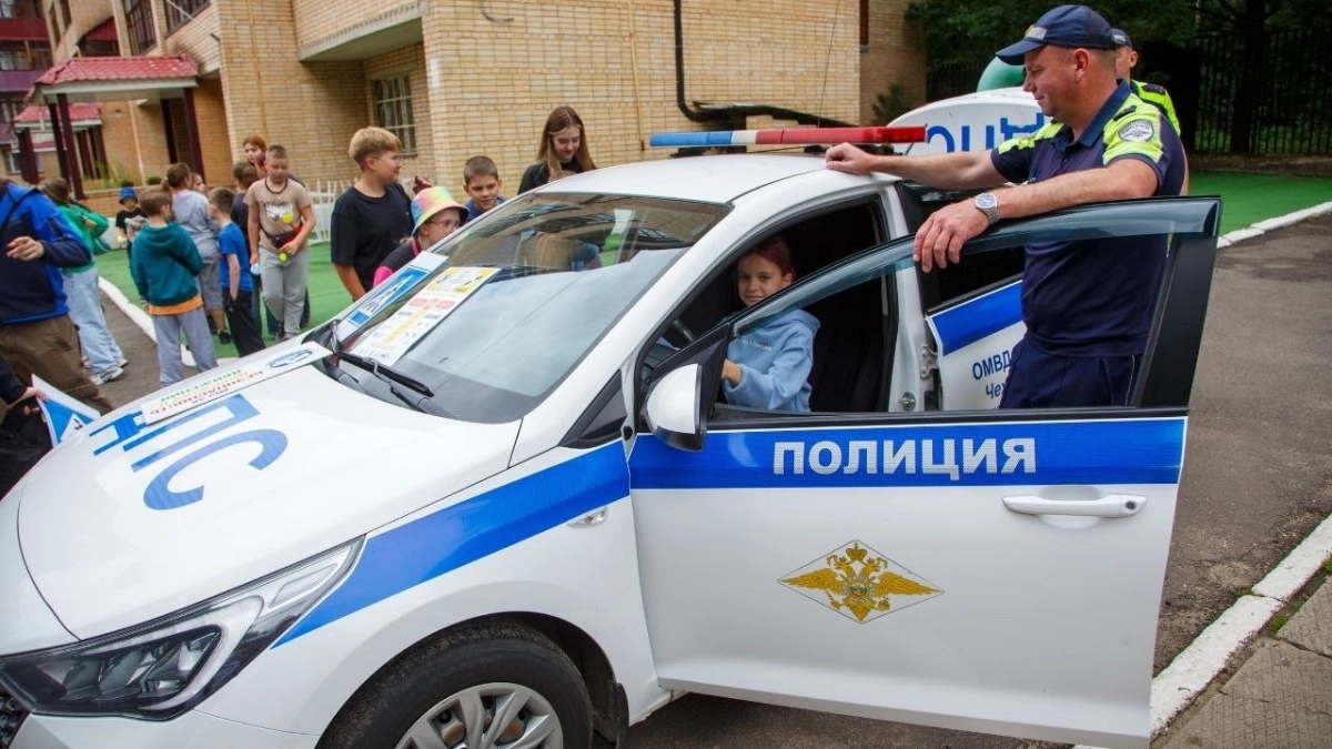 В лагере Подмосковья сотрудники Госавтоинспекции провели профилактическую акцию