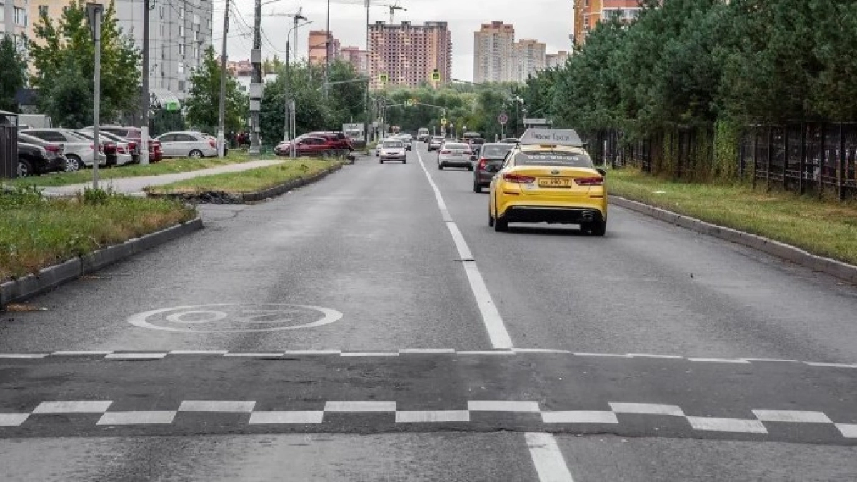 В шести округах Подмосковья отремонтировали «лежачих полицейских»