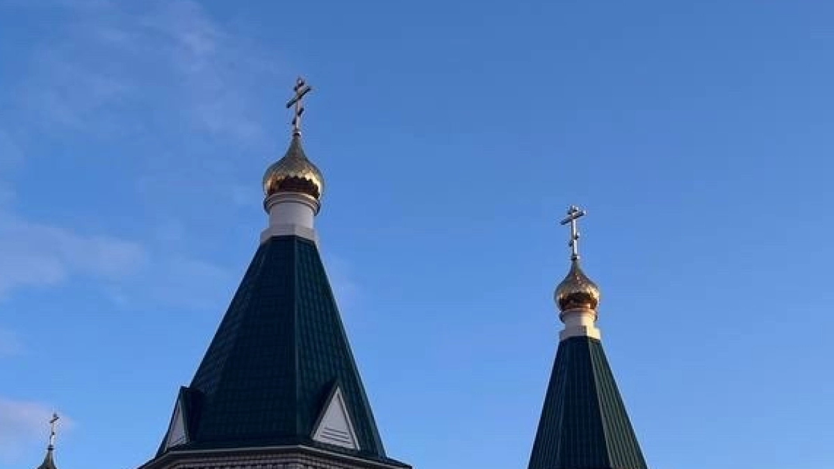 В Наро-Фоминске на берегу реки строят деревянный храм 