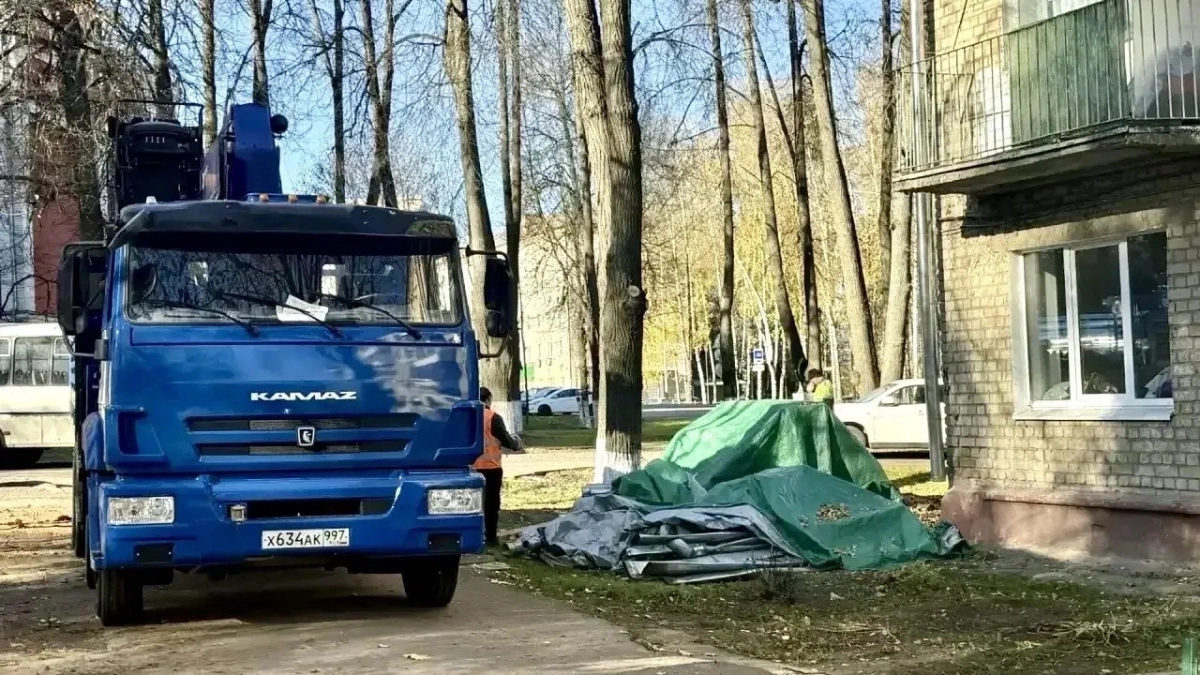 В Наро-Фоминске на улице Калинина завершили капремонт кровли дома №3