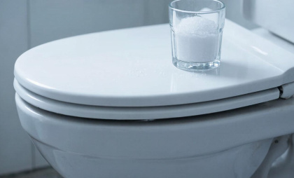 Зачем солить воду в унитазе - запомните и расскажите своим близким