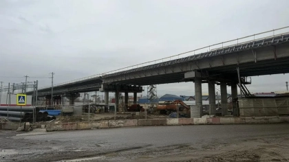 В Наро-Фоминском округе строители приблизили к финалу возведение нового путепровода
